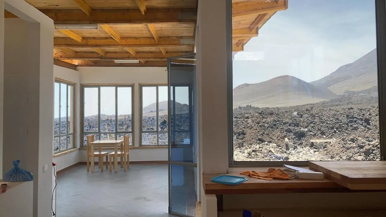 Casa Adriano & Filomena Montrond Bed & Breakfast Portela 0*,  Cape Verde
